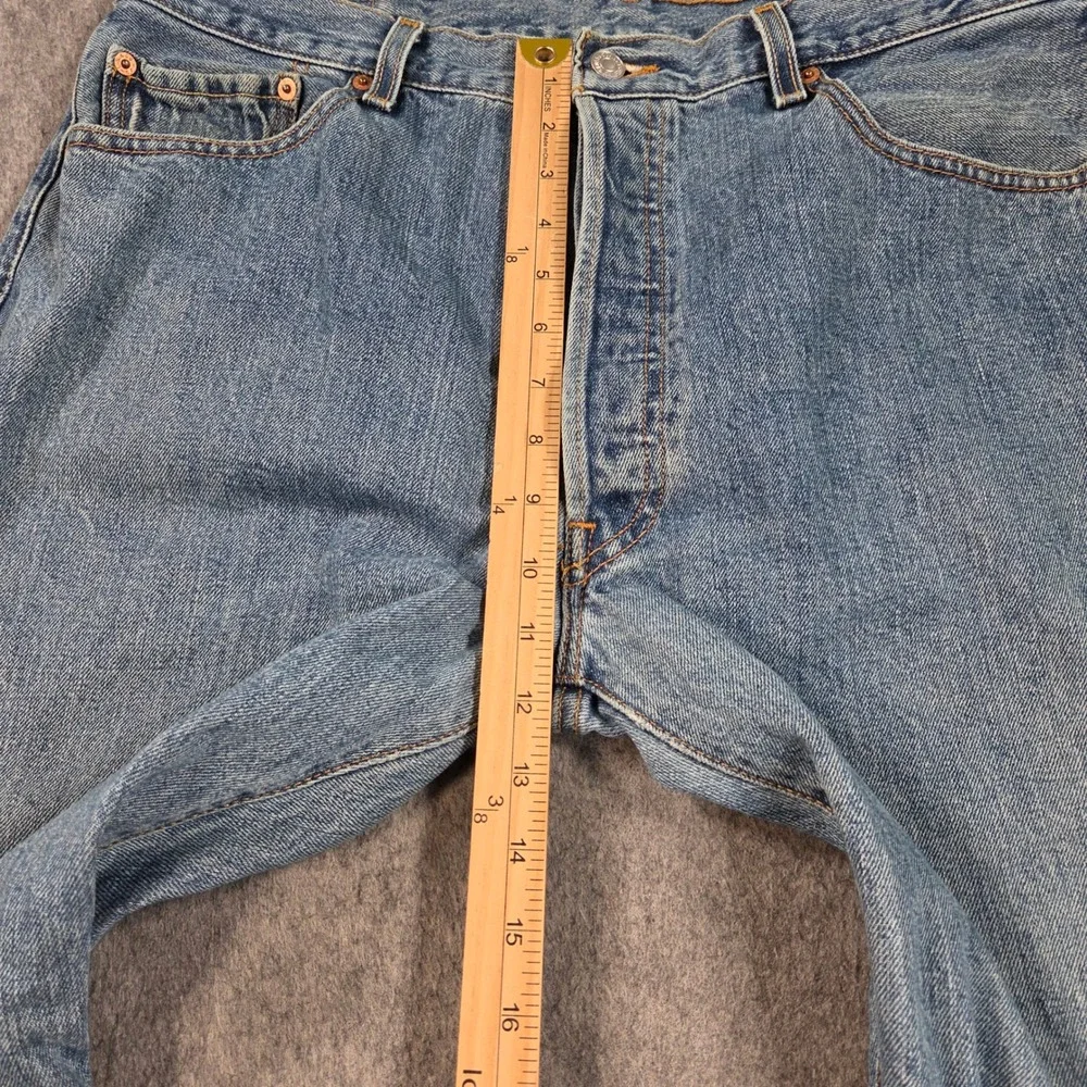 Levis 501 Mens Jeans 36x30 (tag 38x30) Blue Medium Wash Button Fly Straight Leg